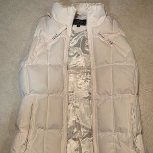 Girls white puffy vest